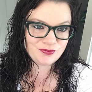 Meet your Posher, Dominique